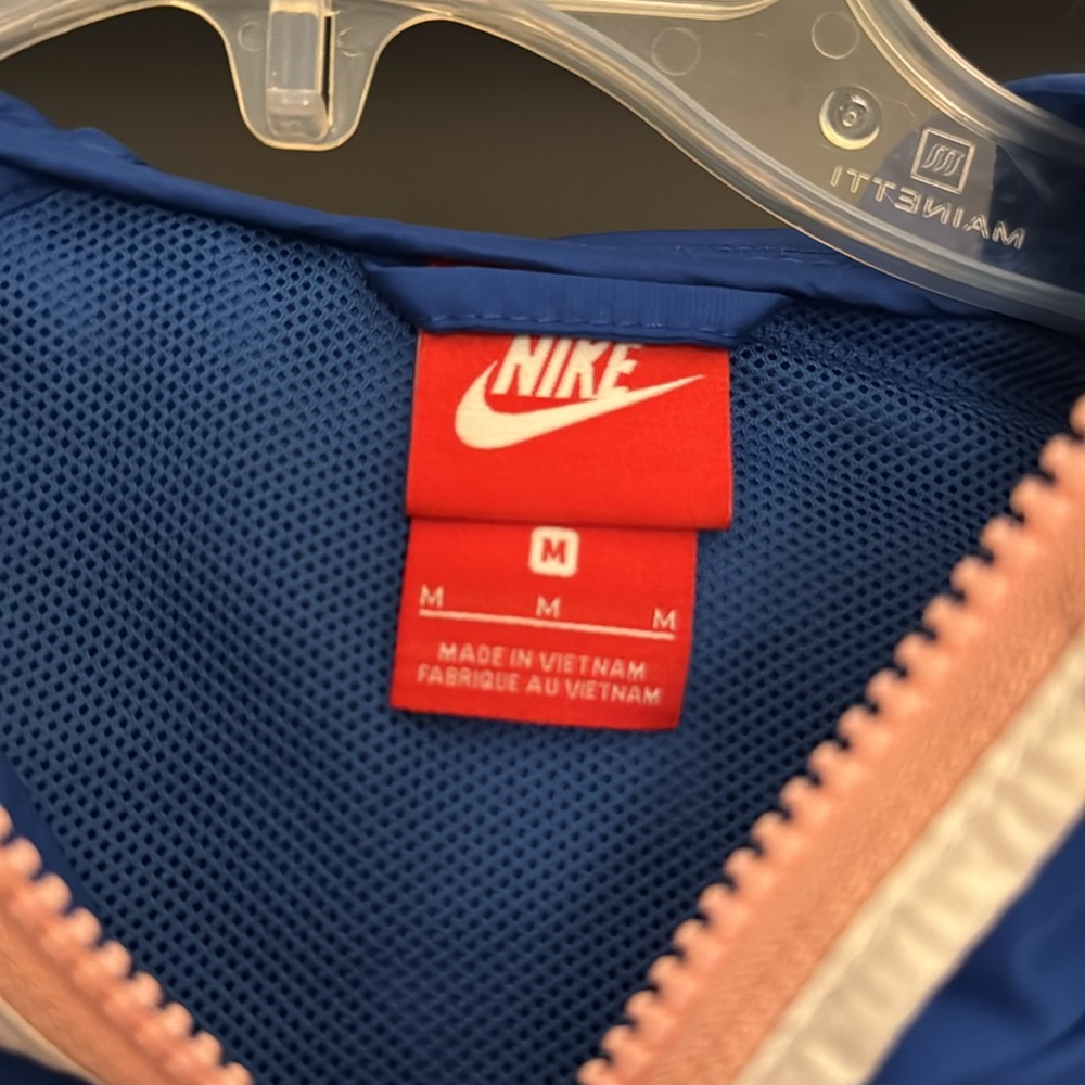 Nike Windrunner Jacket - Picture 3 of 5